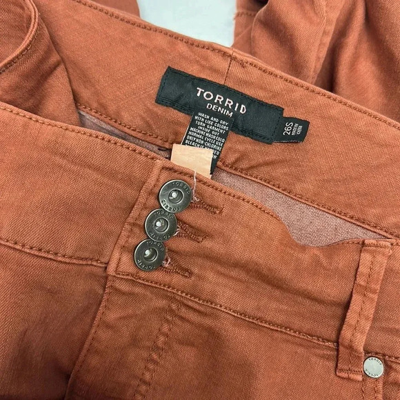 Torrid Flared Jegging Denim Pants in Oxblood Wash Red Plus Size 26 Short 26S - Picture 7 of 11